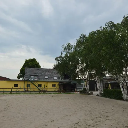 Appartamento On A Farm Near Duesseldorf *